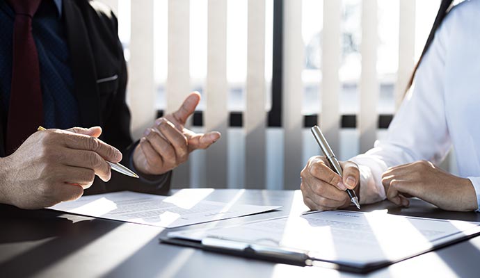 making insurance deal with customer